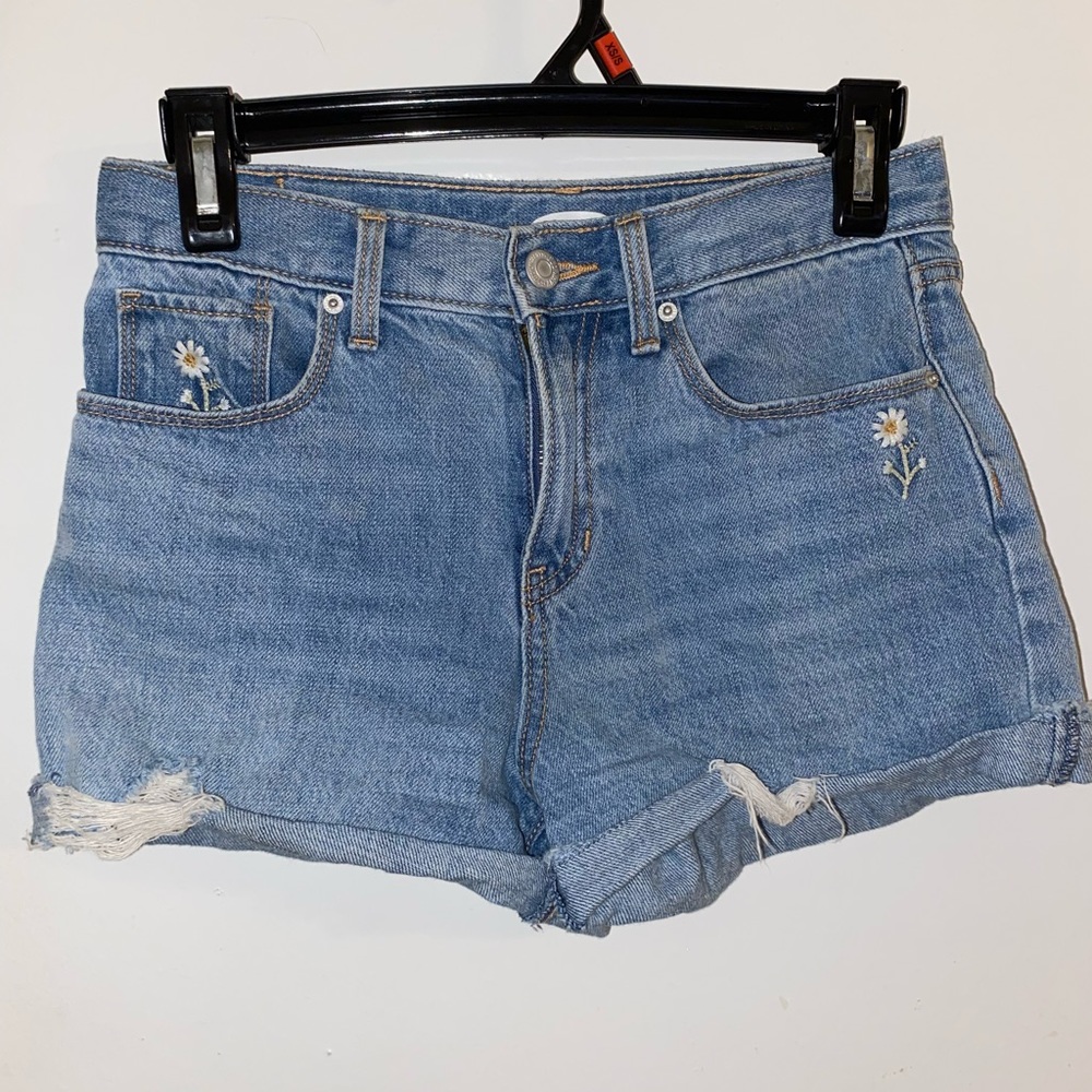 old navy shorts with tiny flowers